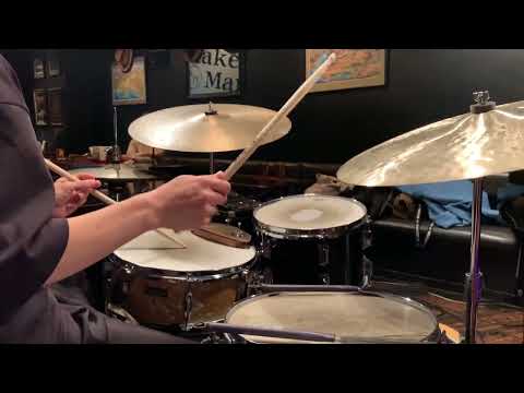Jazz Drum Solo Lick 18 (4バース , 8バース)