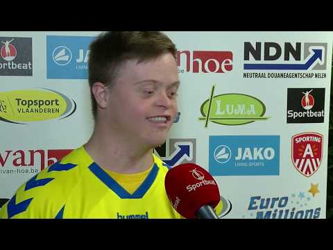 Bob Peeters aan het woord bij het G Korfbal