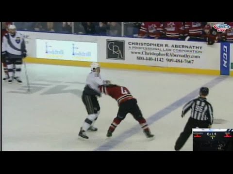 Eric Selleck vs Kurtis MacDermid