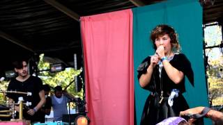 Purity Ring &quot;Saltkin&quot; @ fun fun fun fest 2011