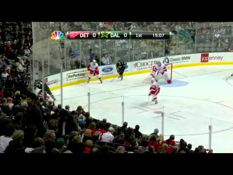 Eric Nystrom hits Mike Commodore