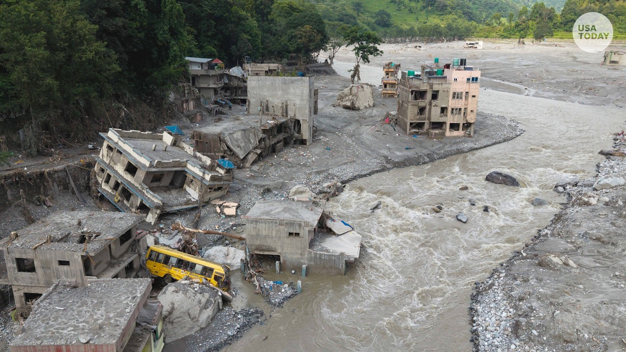 Nepal reports flood death toll rise to 781 as mass burials begin