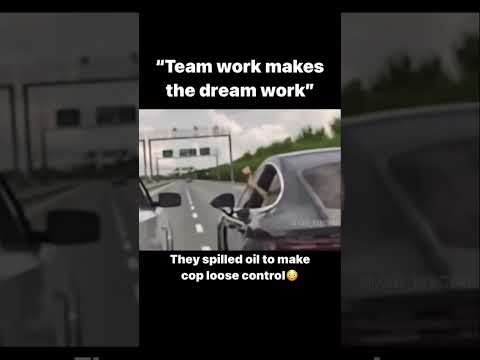 They spilled oil to make cop loose control. #mopar #cops