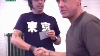 Foo Fighters -  Walking A Line (bonus)