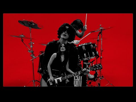 Speed Of Light - Pain on a Chain  (Official Video)