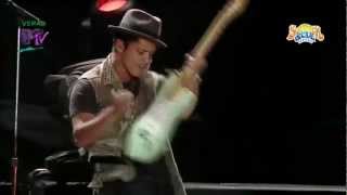 Bruno Mars - The Other Side (Summer Soul Festival 2012)