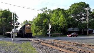 preview picture of video 'CSX Frontloader'