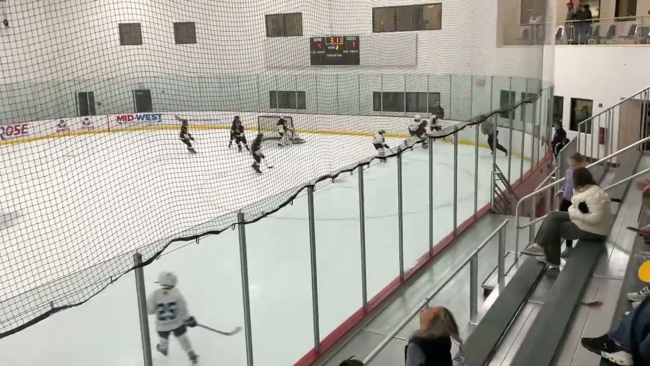 Game 1 (Chicago): Beckett penalty shot