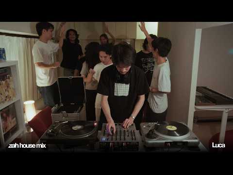 Deep House Vinyl mix in a tiny apartment in Japan Vol.7 - by Luca