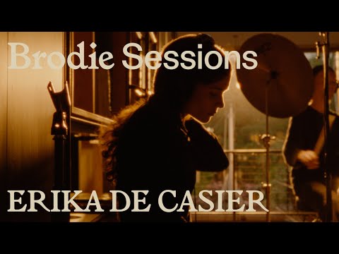 Brodie Sessions: Erika de Casier