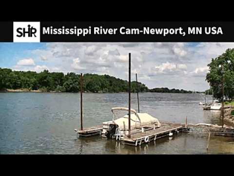 Live webcam view of Mississippi River Cam at Newport