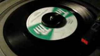 Johnny & Jackey-Baby Don'tcha Worry