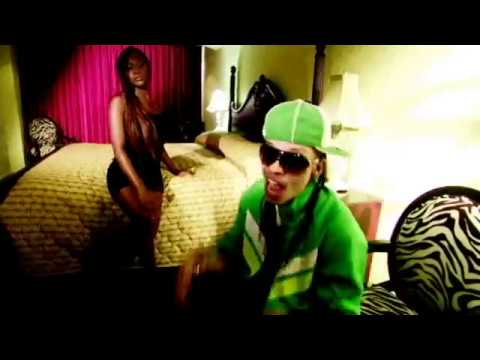 Bullaka Family - A ESCONDIDAS (Official Video)