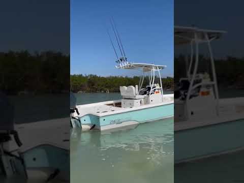 2014 Pathfinder 26 HPS 2023 300 HP Yamaha 350 hrs