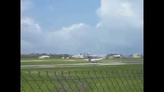 preview picture of video 'Liat 772 'V2-LIB' Landing Barbados'