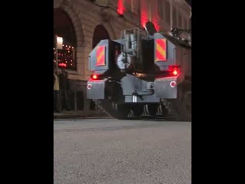 Invasion Planet Earth - BTS 14