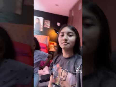 Tik tok Alyssa dezek terbaharu