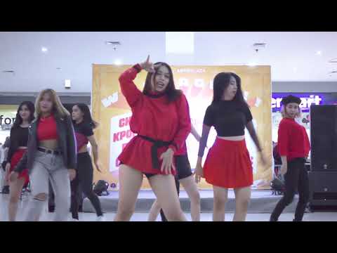 LOONA (이달의 소녀) - PAINT THE TOWN Dance Cover by History Maker at Lippo Plaza Batu (211121)
