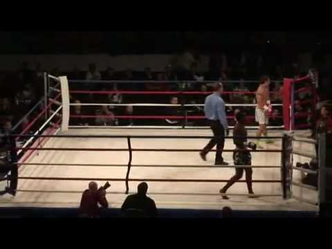 Round 3 - Muay Thai Mayhem : Saiyok vs Baai