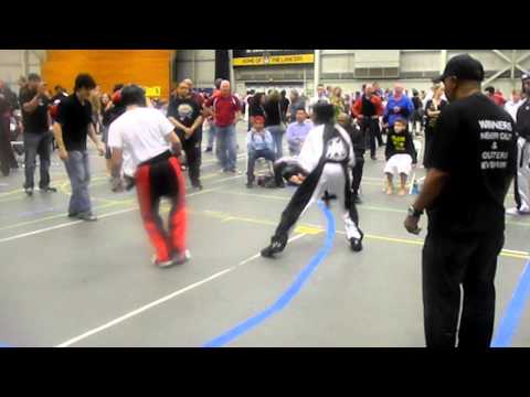 Dwight Bargainer vs UNK ( Lightweight Men's )