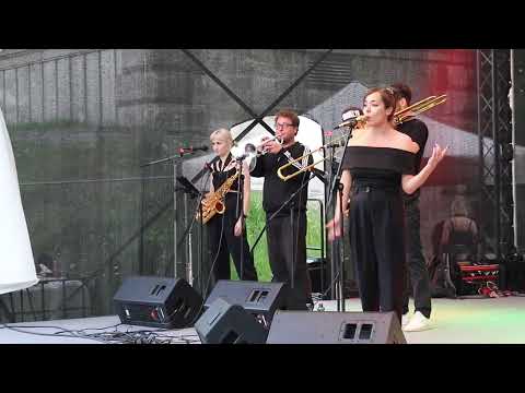 Yasmo & Klangkatine Gut Genug Live