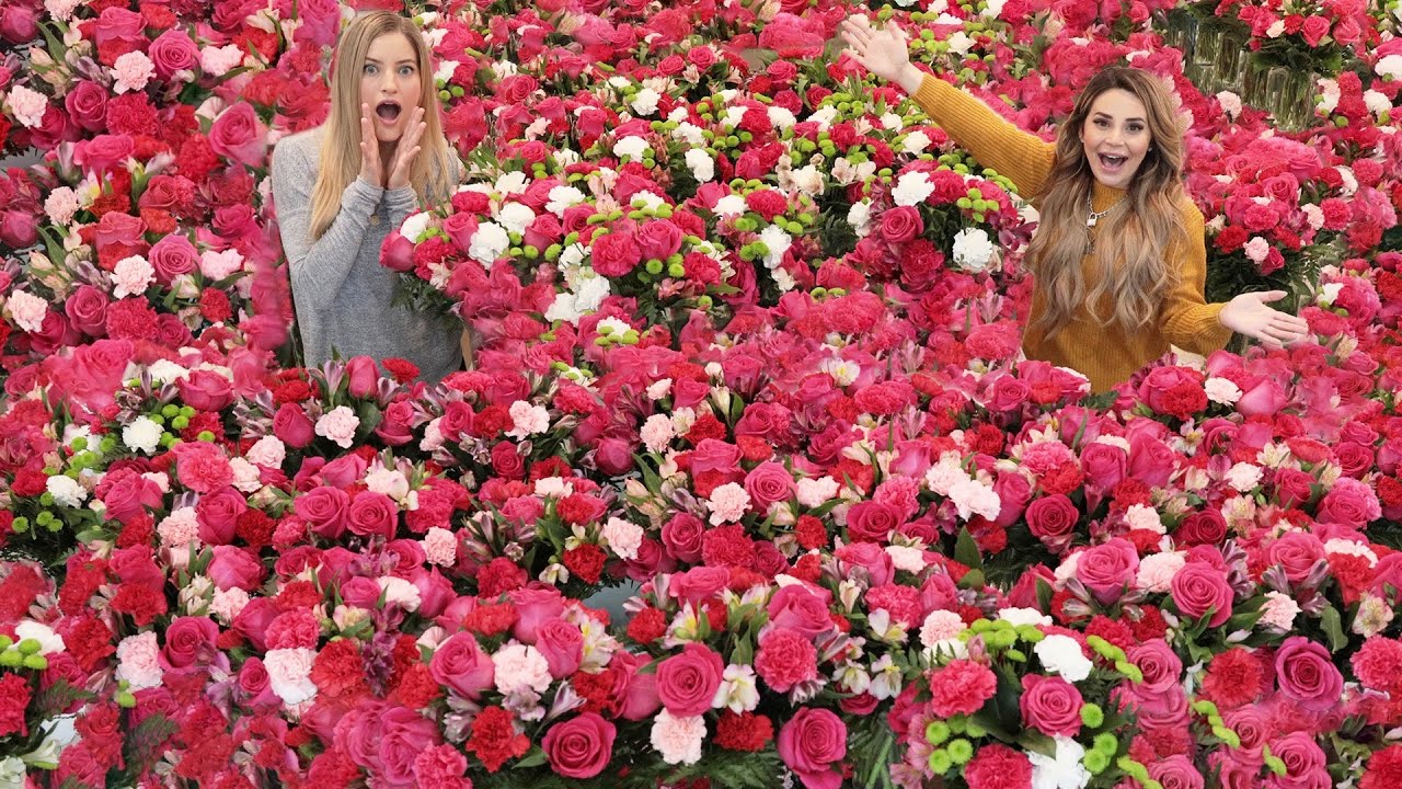 Surprising My Friend With 1000's of Flowers For Her Birthday!