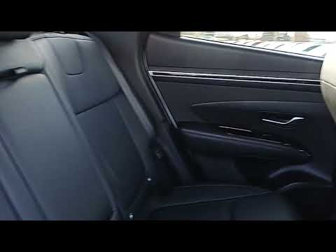 Hyundai Tucson Executive 1.6 Diesel 5dr - Image 2