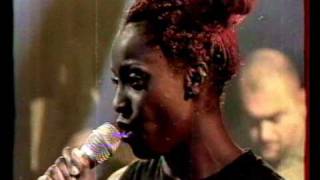 Morcheeba - Blindfold (NPA live, 1998)