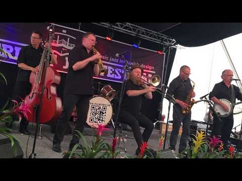 download lagu mp3 mp4 Henning Munk, download lagu Henning Munk gratis, unduh video klip Henning Munk