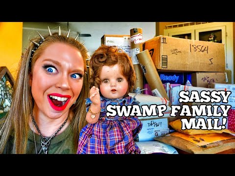 Sassy Swamp Family MAIL Unboxing! (PO Box Haul!)