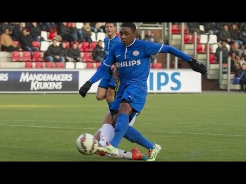 29-11-2014: PSV O19 - Vitesse O19