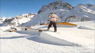 Snowboarding in Tignes