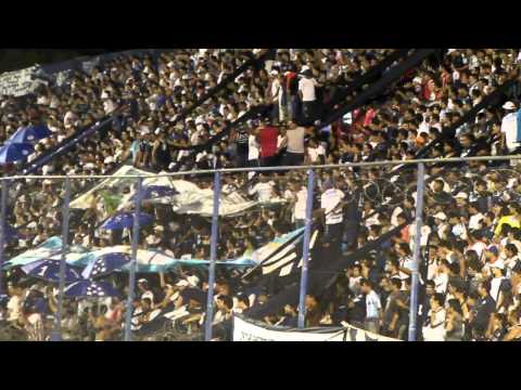 "los caudillos del parque vs defensa y justicia ( tema de antonio ríos-nunca me faltes)" Barra: Los Caudillos del Parque &bull; Club: Independiente Rivadavia