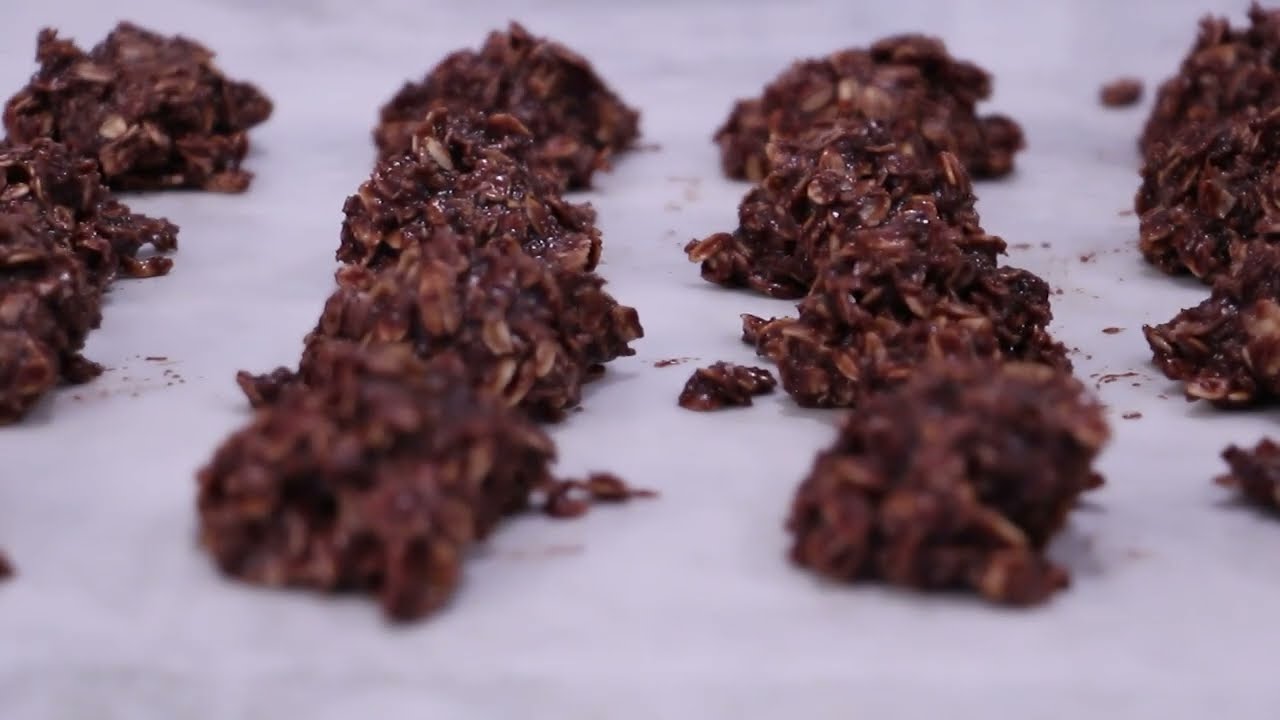 How To Make Chocolate Coconut Macaroons