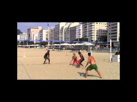 Lance do jogo-treino entre as duplas Thiago/Oscar e Beto Pitta/Lipe