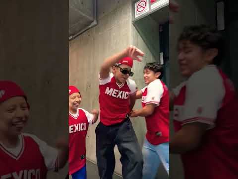 muevelo 🕺🏻 #viernes #baile #shorts #parati #tiktok #like #apoyo ✨ #reels #picus