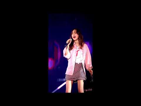 180421 BOB Taeyeon Curtain Call Fancam by Sunny Date