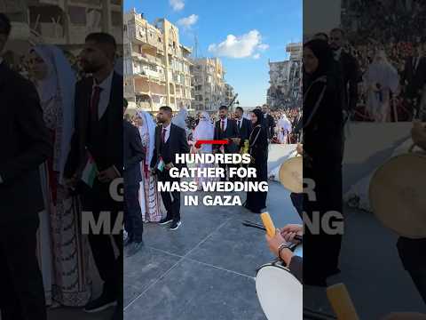 Hundreds gather for mass wedding in Gaza