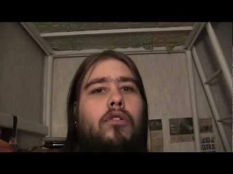 Nyt mukava kattoo koneeta leffaan kun 2 näyttö