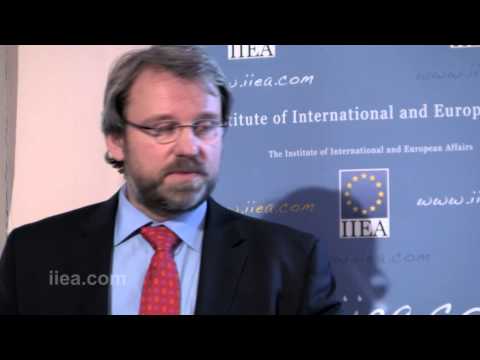 Away from policy mistakes: Getting the response to the crisis