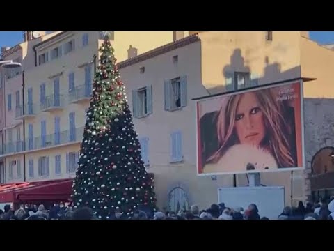 Brigitte Bardot laid to rest in Saint‑Tropez
