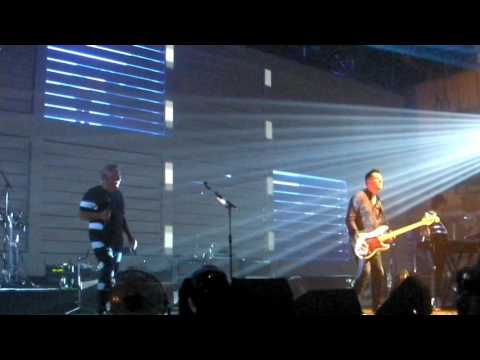 Vanishing Point by New Order at MIF 2017 Sat 1 july