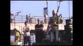 The Von Bondies live 2004 Huntington Beach Pier