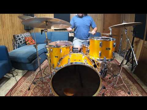 1970's Pearl Fiberglass drum kit