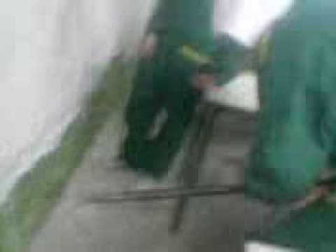 come si distrugge la scuola !!!