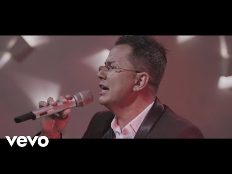 Charlie Zaa - Fatalidad  (Celebración: En Vivo)