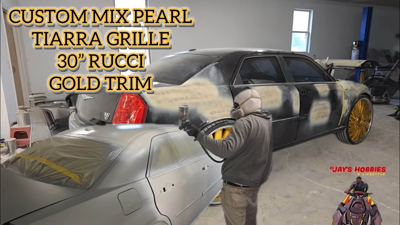 CUSTOM MIX FLIP PEARL WHITE PAINT JOB ON CHRYSLER 300 30'' GOLD RUCCI #fyp #autobody #carshow #car
