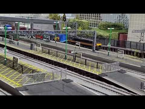 MT3 Blakemere - 90037 Christine and 90024 on 0Z90 pass 90026 ex-Grand Central on Malcolm