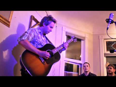Lay Me down(Companion) - Live and Acoustic - Shaun Verreault (Wide Mouth Mason)