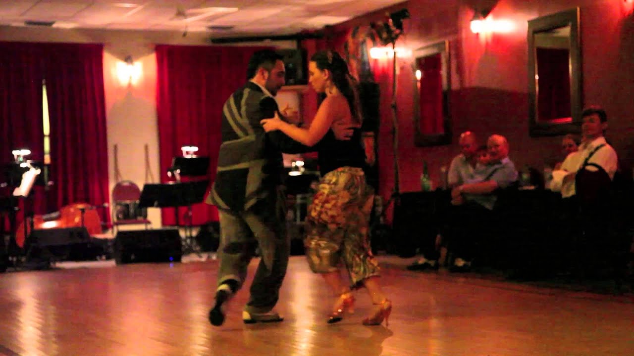 Alexandro Larenas et Marisol Morales, "Y el poeta lloro".